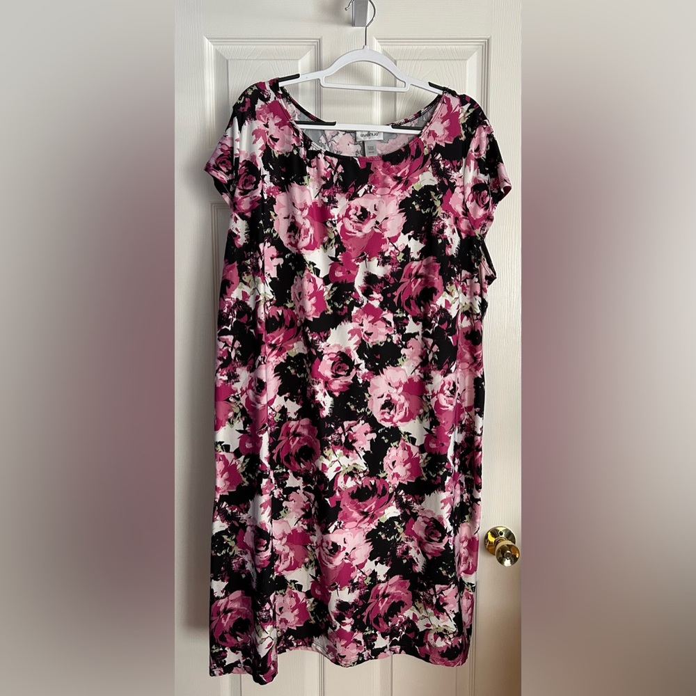 Avenue Pink and Black Floral Mini Dress Size 26/28